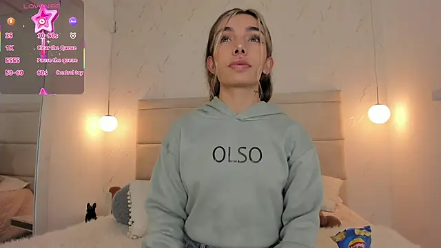 Mollymoon1 online show from 23, 11, 2025