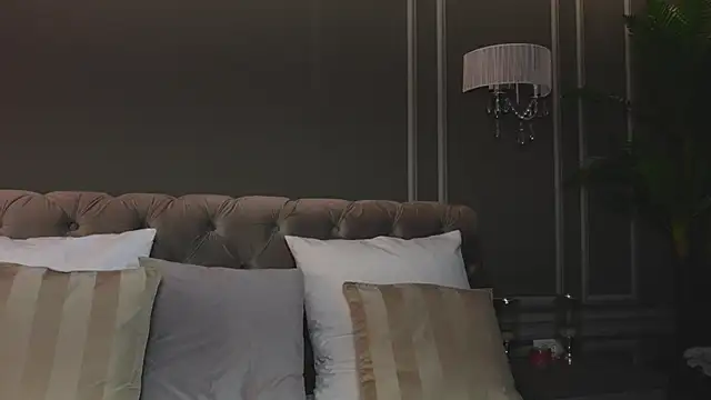 AnnieStylesx online show from 18, 10, 2025