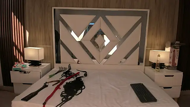 Snapshot of ValentinaThomas chatting on 5, 10, 2025 ValentinaThomas online show from 5, 10, 2025