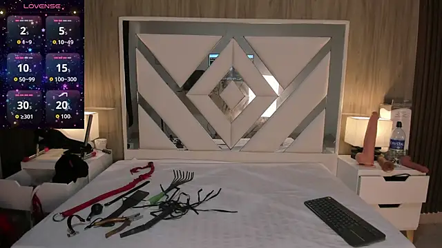 Snapshot of ValentinaThomas chatting on 23, 10, 2025 ValentinaThomas online show from 23, 10, 2025