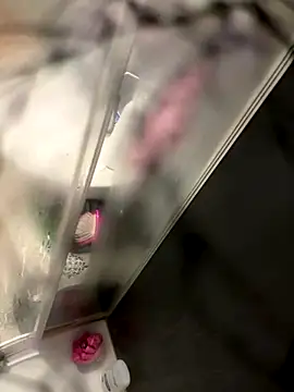 Snapshot of lescro95_ chatting on 4, 10, 2025 lescro95 online show from 4, 10, 2025