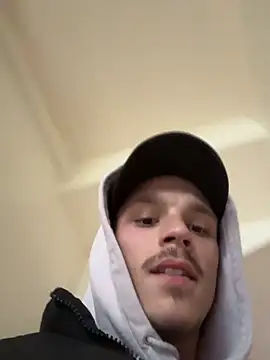 Snapshot of lescro95_ chatting on 24, 10, 2025 lescro95 online show from 24, 10, 2025