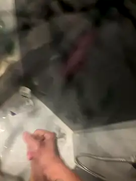 Snapshot of lescro95_ chatting on 11, 11, 2025 lescro95 online show from 11, 11, 2025