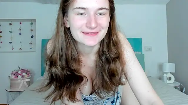 Snapshot of L1ittle_kitty_ chatting on 20, 9, 2025 L1ittle kitty online show from 20, 9, 2025