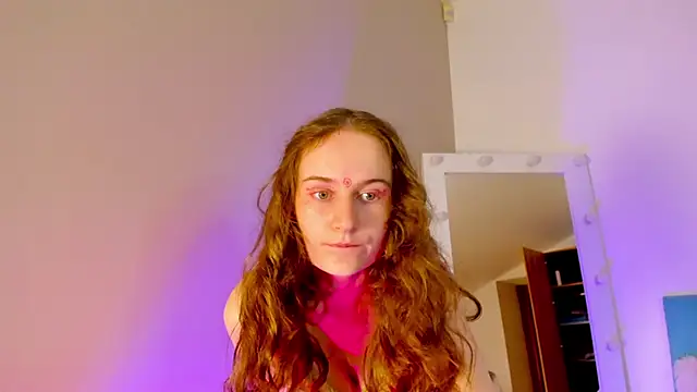 Snapshot of L1ittle_kitty_ chatting on 13, 10, 2025 L1ittle kitty online show from 13, 10, 2025
