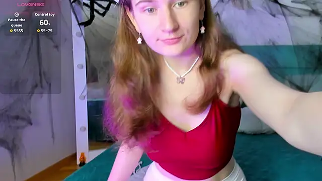 L1ittle kitty  online show from 28, 10, 2025