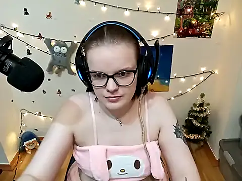 DivaMarisa online show from 27, 12, 2024