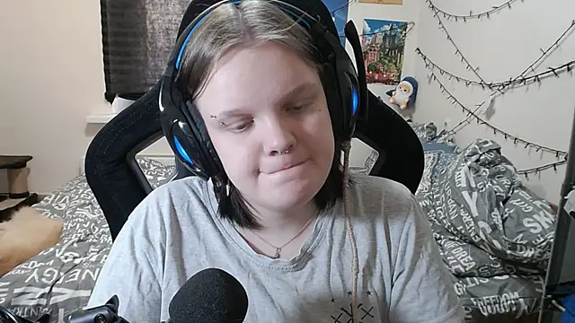 DivaMarisa online show from 12, 3, 2025