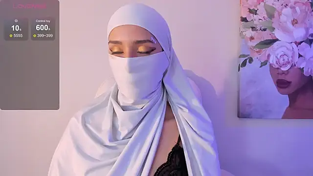 Snapshot of rawiya chatting on 5, 2, 2025 rawiya online show from 5, 2, 2025