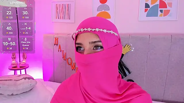 Snapshot of rawiya chatting on 29, 10, 2025 rawiya online show from 29, 10, 2025