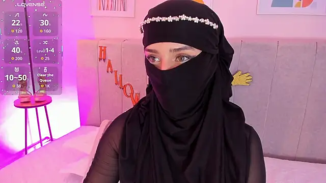 Snapshot of rawiya chatting on 30, 10, 2025 rawiya online show from 30, 10, 2025