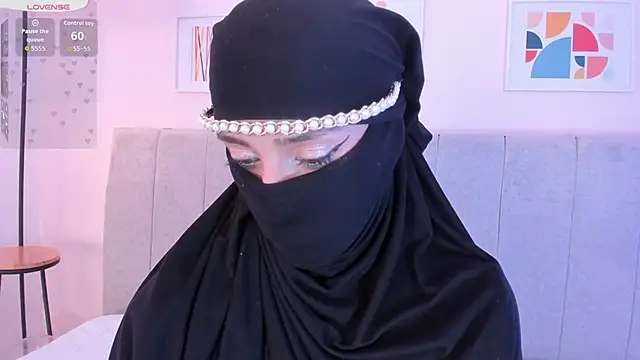 Snapshot of rawiya chatting on 6, 5, 2026 rawiya online show from 6, 5, 2026