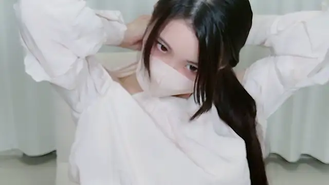 Snapshot of yuki_room chatting on 16, 9, 2025 yuki room online show from 16, 9, 2025