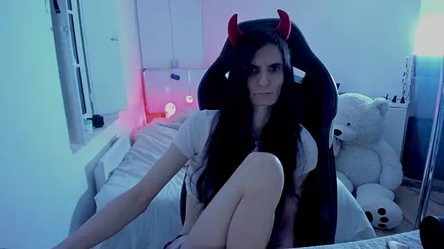 Snapshot of CeriseLapine chatting on 2, 3, 2025 CeriseLapine online show from 2, 3, 2025