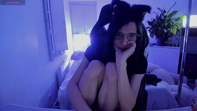 Snapshot of CeriseLapine chatting on 9, 3, 2025 CeriseLapine online show from 9, 3, 2025