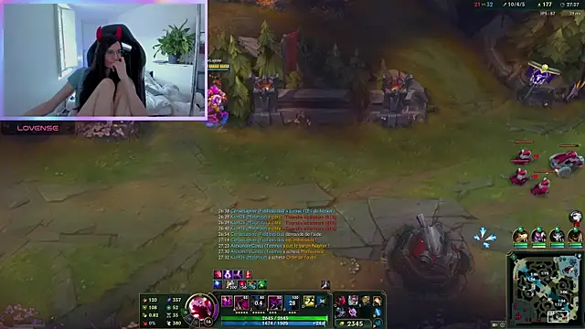 Snapshot of CeriseLapine chatting on 11, 3, 2025 CeriseLapine online show from 11, 3, 2025