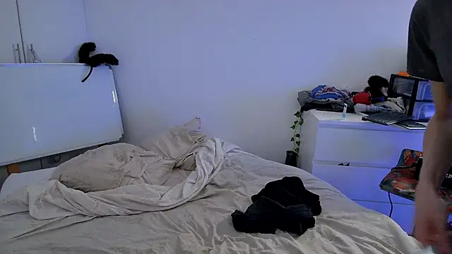 Snapshot of CeriseLapine chatting on 23, 11, 2025 CeriseLapine online show from 23, 11, 2025