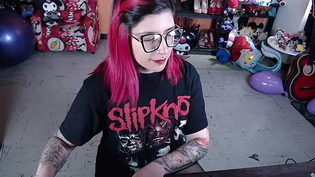 MissMiia2 online show from 6, 10, 2025