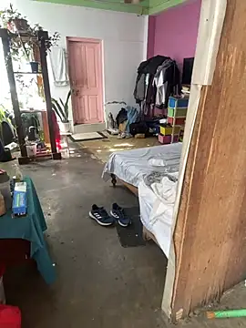 Snapshot of alburt_1996 chatting on 8, 11, 2025 alburt 1996 online show from 8, 11, 2025