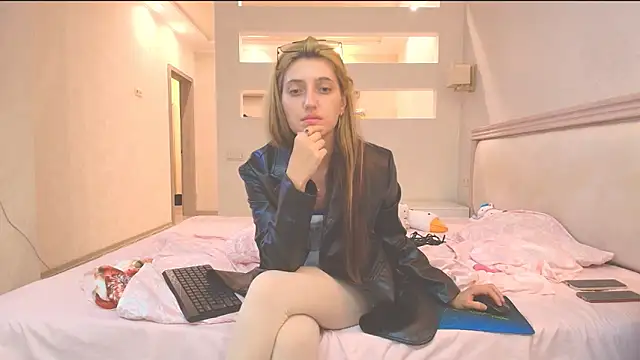 Iren online show from 8, 10, 2025