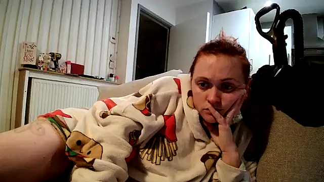 Snapshot of DynamicDuo_oxo chatting on 1, 1, 2025 DynamicDuo oxo online show from 1, 1, 2025