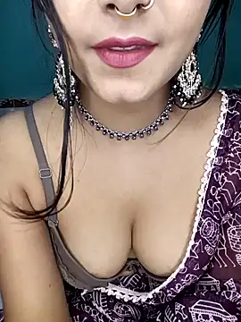 Diamond queeen online show from 28, 12, 2024