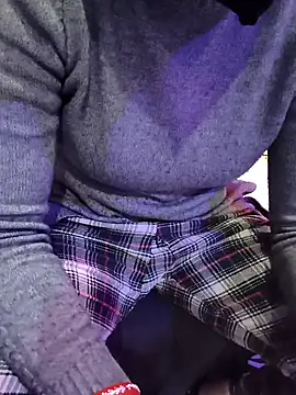 kaveerpooja947 online show from 1, 2, 2026