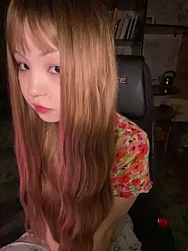 Snapshot of lalallalalaa- chatting on 6, 3, 2026 lalallalalaa- online show from 6, 3, 2026