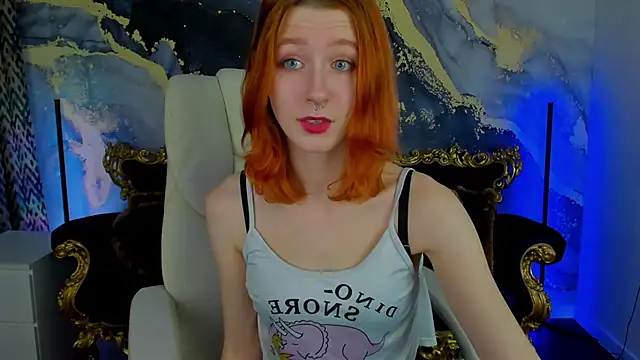 Snapshot of MagicLilu chatting on 15, 12, 2024 MagicLilu online show from 15, 12, 2024