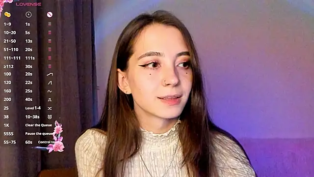 EvaBradley online show from 9, 10, 2025