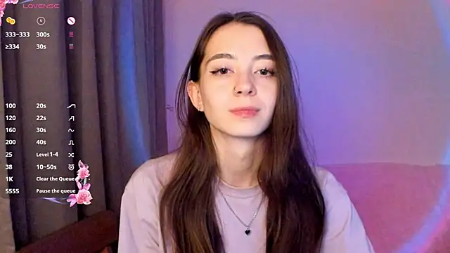 EvaBradley online show from 4, 11, 2025