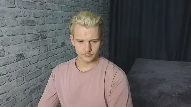 Snapshot of koosssttyaa chatting on 19, 12, 2024 koosssttyaa online show from 19, 12, 2024