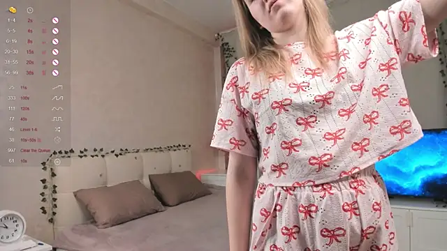 Snapshot of RexanneBlincoe chatting on 15, 12, 2024 RexanneBlincoe online show from 15, 12, 2024