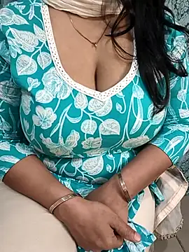 Snapshot of Anamika_Kapoor chatting on 23, 11, 2025 Anamika Kapoor online show from 23, 11, 2025