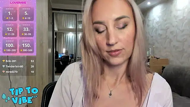 lady Nati online show from 4, 12, 2024