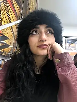 Lila Desiree online show from 28, 11, 2025