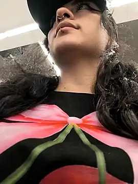 Lila Desiree online show from 16, 4, 2026