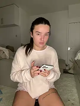 maisiesmithx online show from 9, 1, 2025