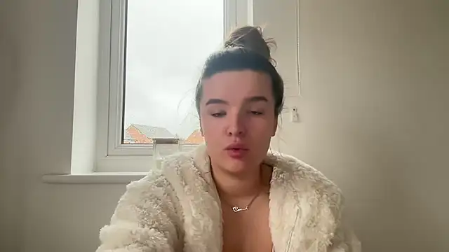 maisiesmithx online show from 13, 1, 2026