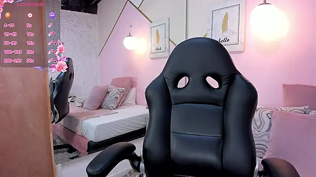 Snapshot of coraltaylor chatting on 25, 1, 2025 coraltaylor online show from 25, 1, 2025