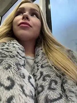 Snapshot of mur_girl chatting on 19, 12, 2024 mur girl online show from 19, 12, 2024