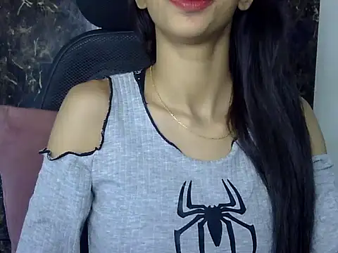 Snapshot of MAAYRA_09 chatting on 1, 2, 2025 MAAYRA 09 online show from 1, 2, 2025