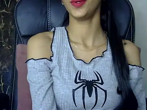 Snapshot of MAAYRA_09 chatting on 16, 2, 2025 MAAYRA 09 online show from 16, 2, 2025