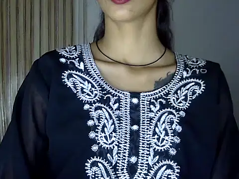 Snapshot of MAAYRA_09 chatting on 20, 9, 2025 MAAYRA 09 online show from 20, 9, 2025