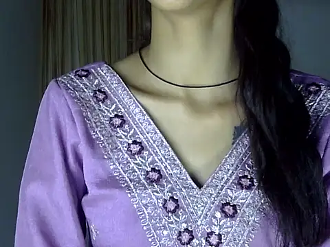 Snapshot of MAAYRA_09 chatting on 26, 9, 2025 MAAYRA 09 online show from 26, 9, 2025