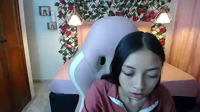 Snapshot of NathaliaSweet_11 chatting on 7, 1, 2025 NathaliaSweet 11 online show from 7, 1, 2025