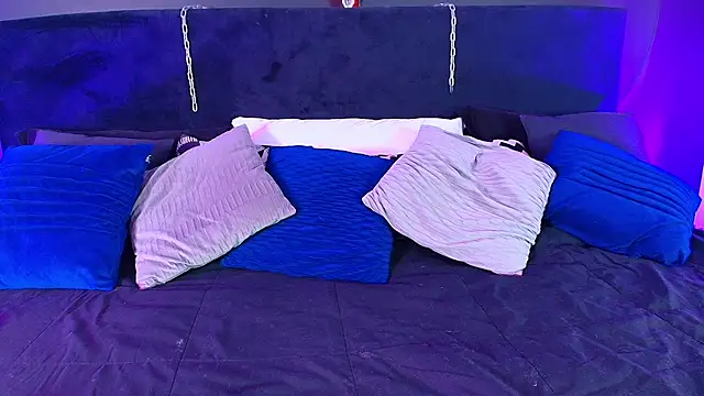 Aylen darkmoor online show from 7, 3, 2026