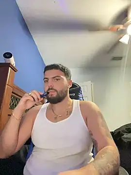 Snapshot of MasterKvn chatting on 5, 1, 2025 MasterKvn online show from 5, 1, 2025