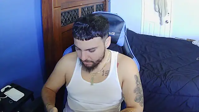 Snapshot of MasterKvn chatting on 11, 3, 2025 MasterKvn online show from 11, 3, 2025