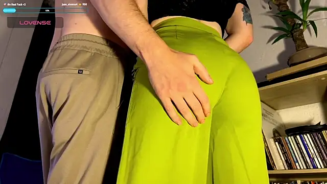 Snapshot of Anna_nnaaa chatting on 19, 12, 2025 Anna nnaaa online show from 19, 12, 2025